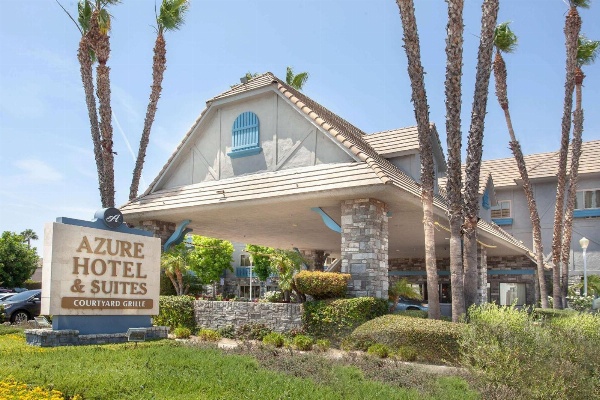 Azure Hotel & Suites Ontario, A Trademark Collection Hotel image 1